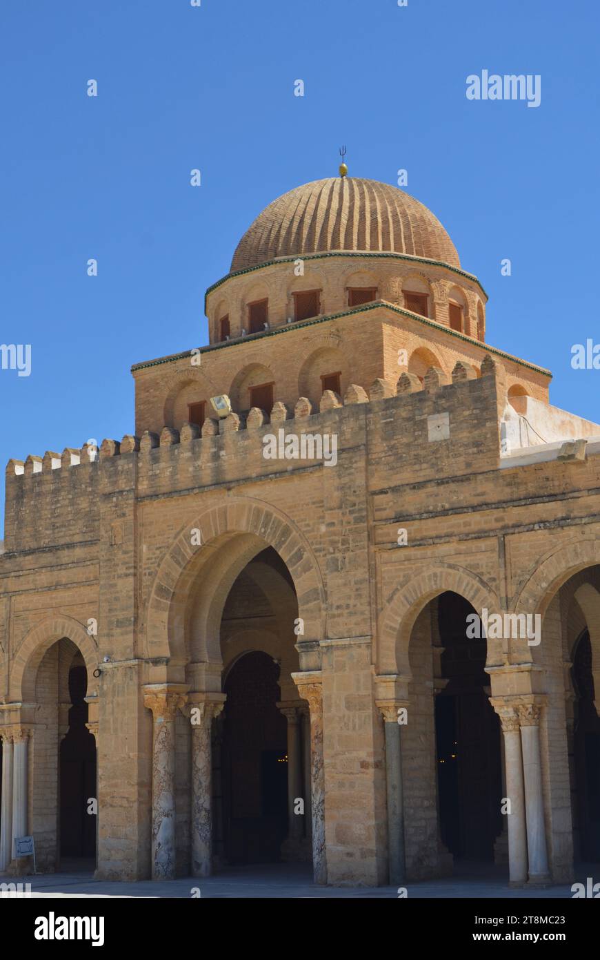 Grande Mosquée de Kairouan, la Grande Mosquée de Kairouan est l'un des monuments islamiques les plus importants et les plus anciens d'Afrique du Nord Banque D'Images