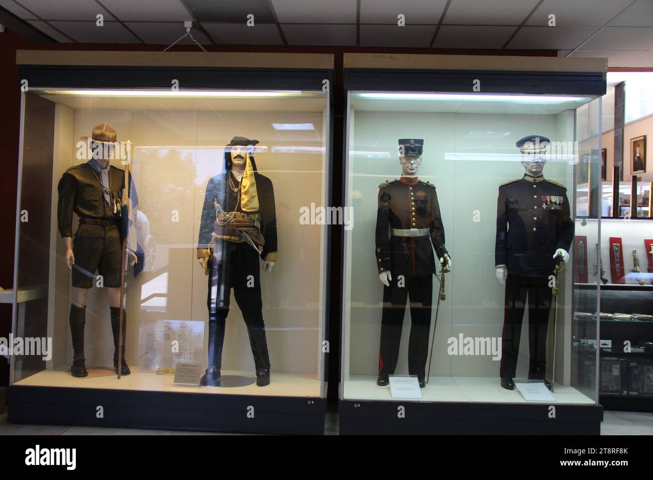 Uniformes du Musée hellénique de la guerre, Musée de la guerre d'Athènes, Athènes, Grèce Banque D'Images