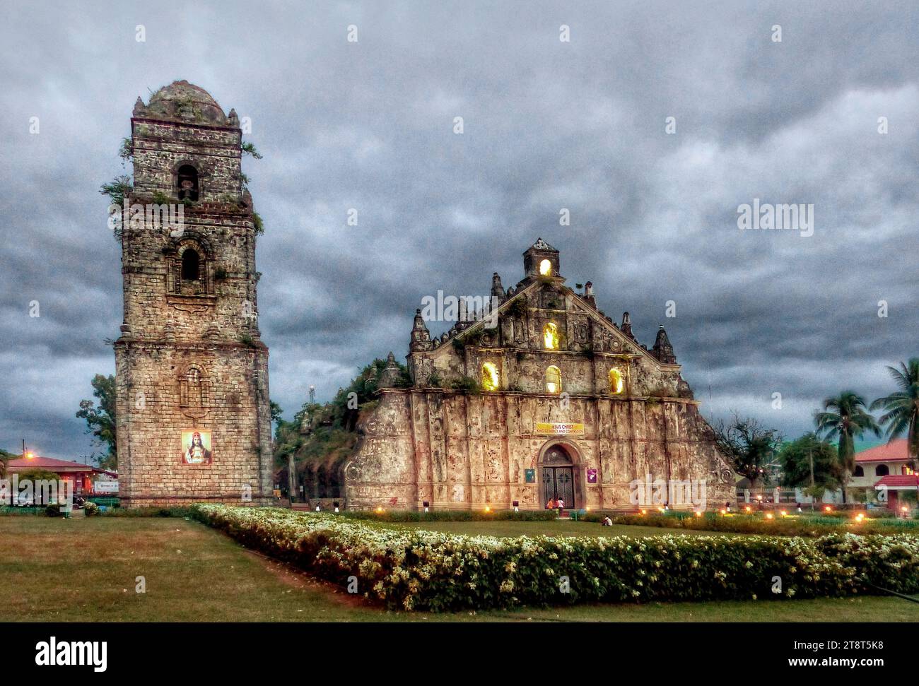 Église St Augustine Paoay. Philippines, l'église de Paoay fait partie de la liste du patrimoine mondial de l'UNESCO. Il est actuellement une propriété du diocèse de Laoag, Ilocos Norte Banque D'Images