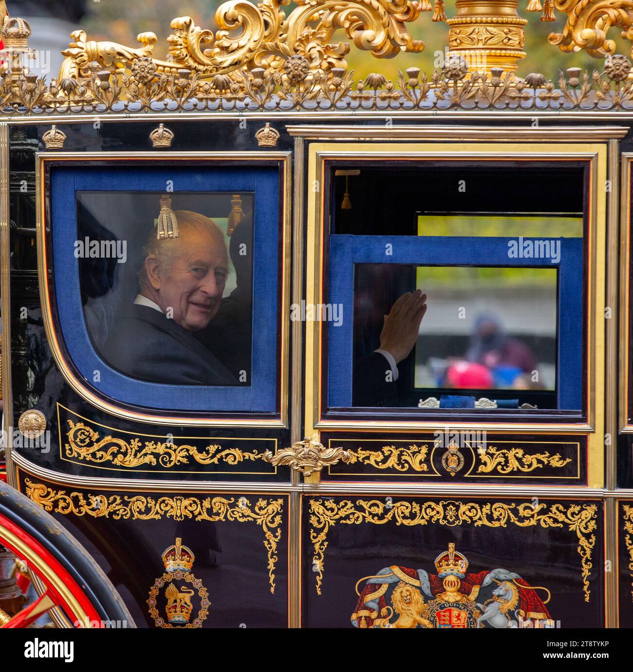 Londres, royaume-uni, le 21 novembre le roi Charles III et le président de la Corée du Sud, Yoon Suk Yeol, à la suite de la cérémonie dans Horse Guards Parade Leaves in State Carriage Credit : Richard Lincoln / Alamy Live News Banque D'Images