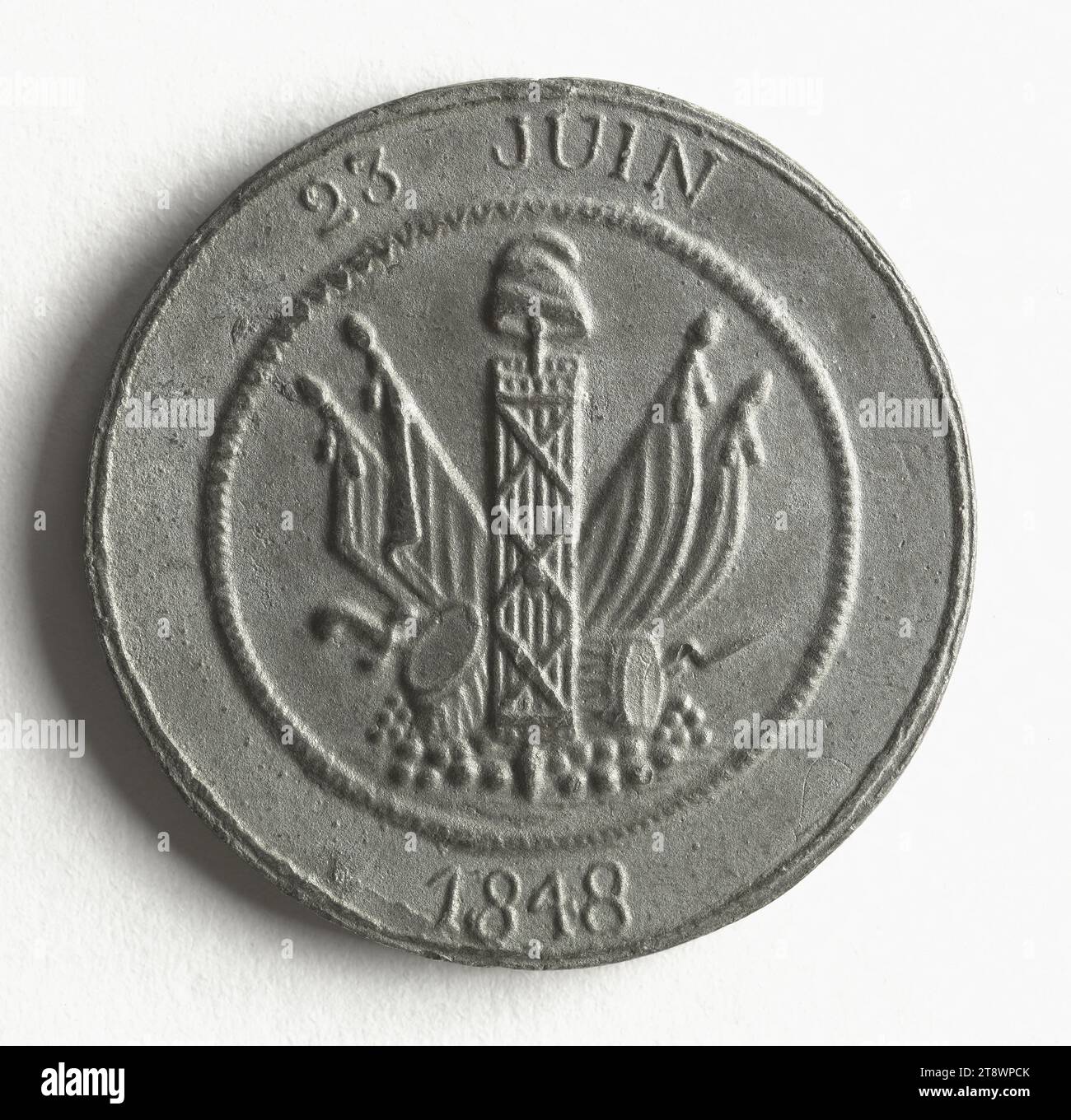 Répression par le général Eugène Cavaignac (1802-1857) des journées de juin, du 23 au 26 juin 1848, Anonyme, graveur en médailles, en 1848, numismatique, Médaille, cuivre blanc, Paris, Dimensions - oeuvre : diamètre : 3 cm, poids (dimension type) : 23,32 g. Banque D'Images