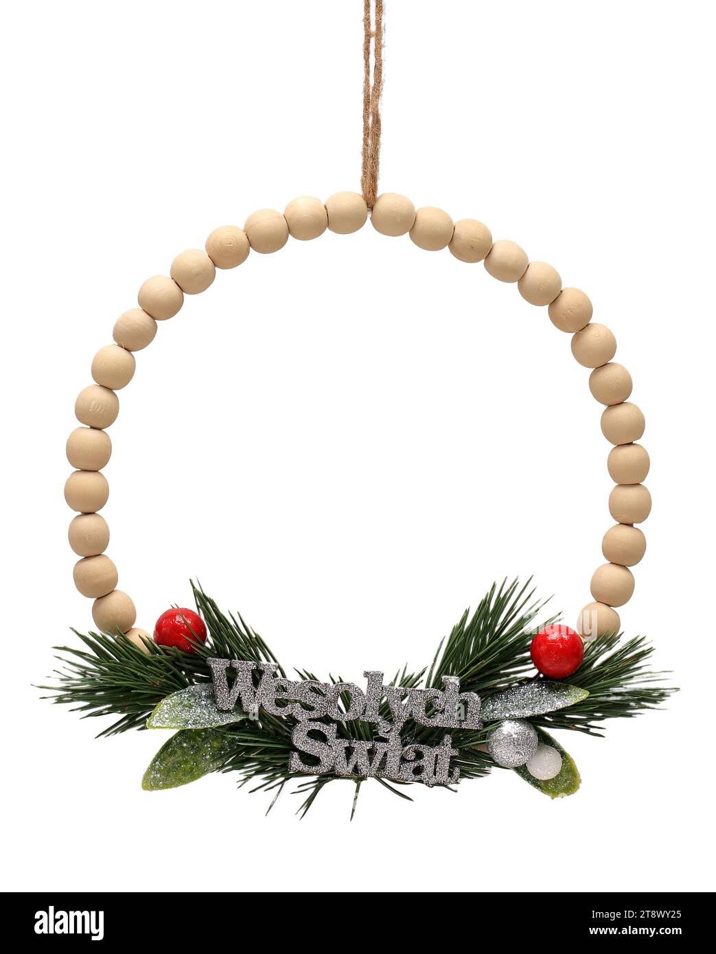 Couronne de Noël sur fond blanc avec inscription polonaise Merry Christmas Wesolych Swiat Banque D'Images