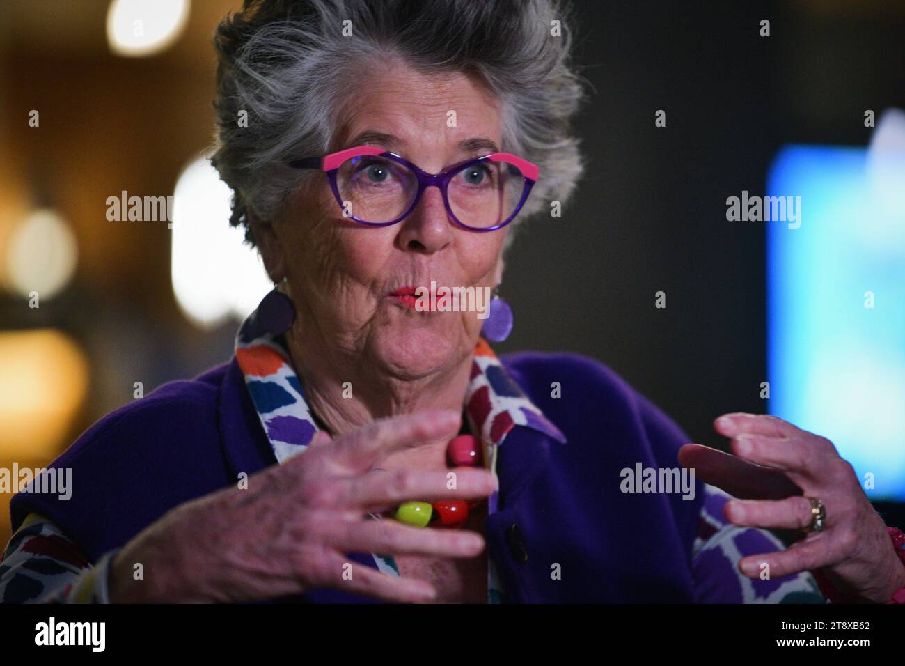 Édimbourg Écosse, Royaume-Uni 21 novembre 2023. Prue Leith au Parlement écossais. crédit sst/alamy live news Banque D'Images