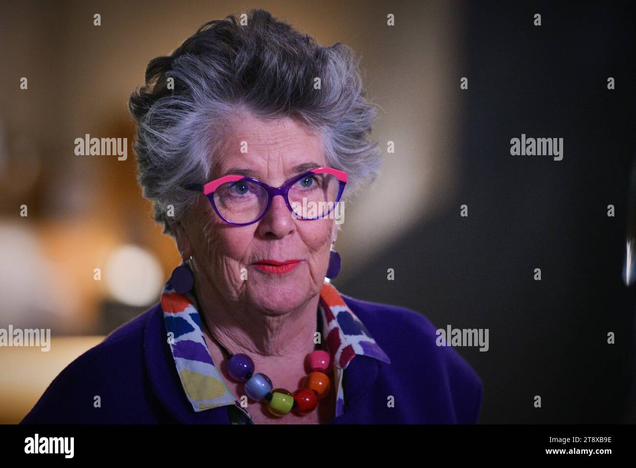 Édimbourg Écosse, Royaume-Uni 21 novembre 2023. Prue Leith au Parlement écossais. crédit sst/alamy live news Banque D'Images