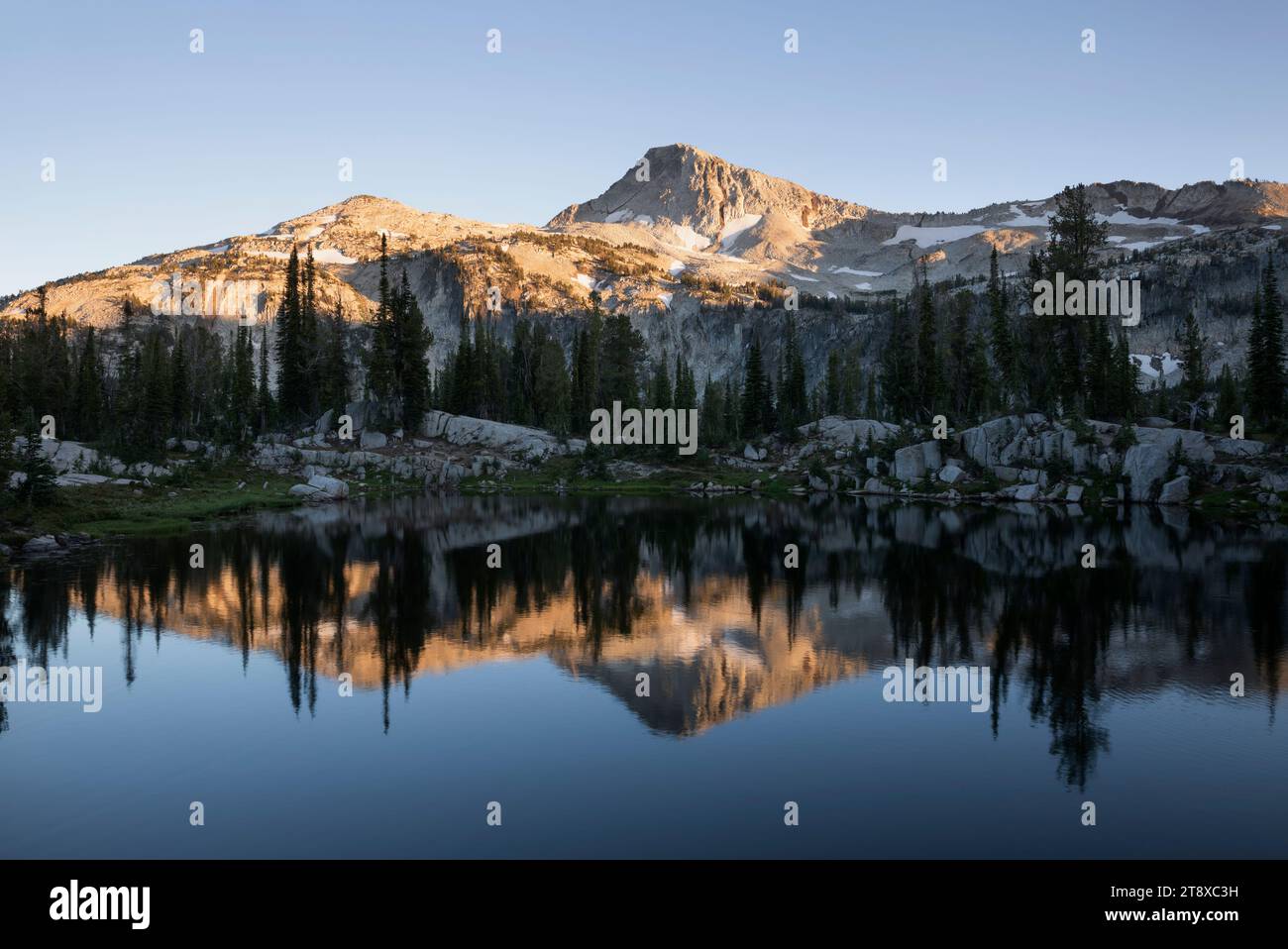 OR02656-00....OREGON - Mirror Lake et Eagle Cap Mountain, Eagle Cap Wilderness, forêt nationale Wallowa-Whitman. Banque D'Images