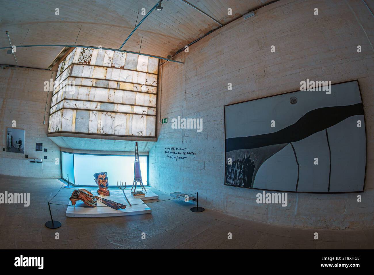 PALMA DE MAJORQUE, ESPAGNE - 22 SEPTEMBRE 2023 : salle de projection à l'intérieur du Fundacio Miro Mallorca (Fondation Miro Mallorca), un musée dédié à Banque D'Images