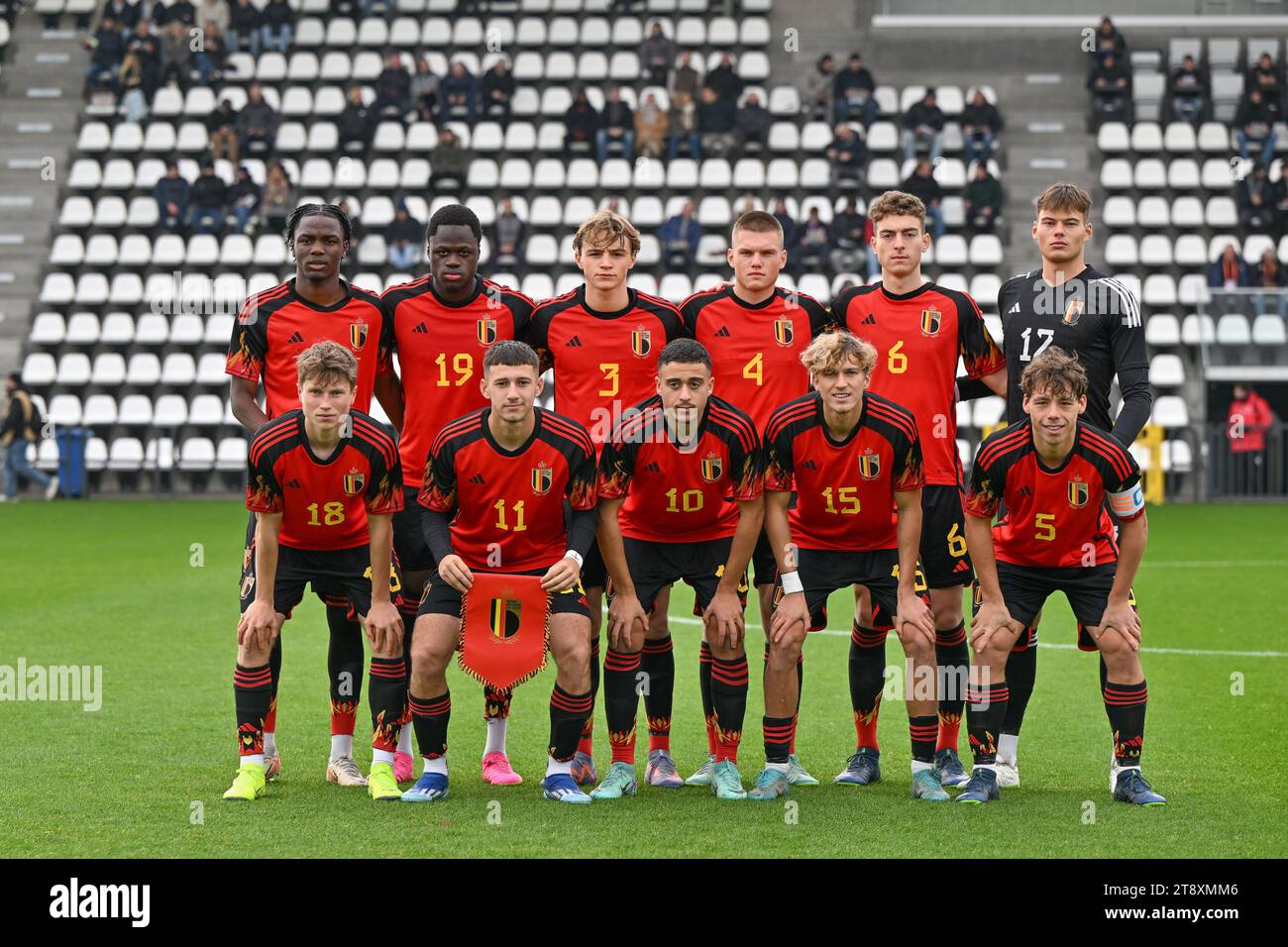 Joueurs Belges Avec Joseph Nonge Boende (16) De Belgique, Sekou Diawara ...