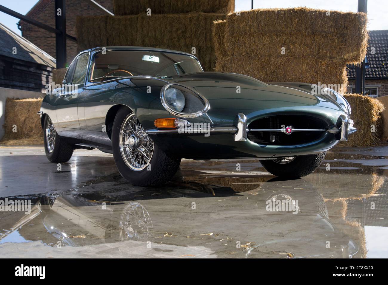 Série 1,5 Jaguar E Type 4,3 coupe à tête fixe voiture de sport britannique classique Banque D'Images