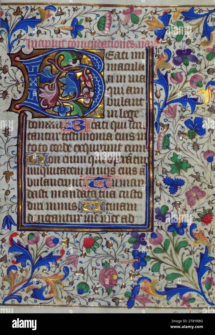 Livre d'heures, initial, ce livre d'heures de poche, ca. 1460-70, a été achevé dans le cercle de Willem Vrelant pour l'utilisation de Sarum. Avec vingt-sept miniatures existantes et vingt-deux initiales historiées, il est un exemple important des livres de prières réalisés dans le troisième quart du XIIIe siècle à Bruges pour les propriétaires anglais. Bien que ce manuscrit ne soit pas particulièrement unique parmi ses pairs, il est exemplaire en raison de son impressionnant programme pictural, y compris les miniatures susmentionnées et les initiales historiées Banque D'Images