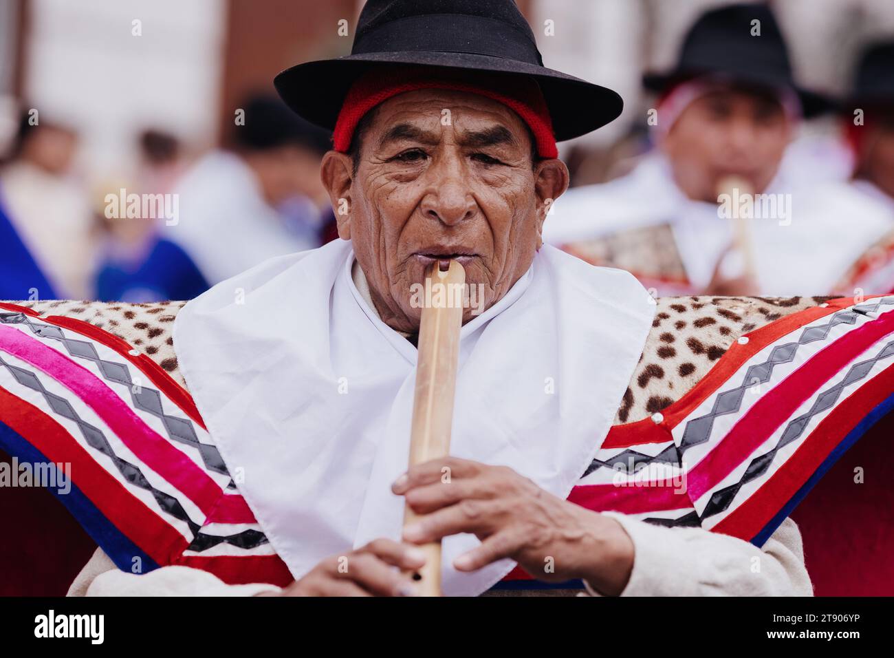 Lima, Pérou, samedi 18 novembre 2023. Danseurs dans le défilé traditionnel pour la Festivité de la Vierge de Candelaria dans le centre de Lima Banque D'Images