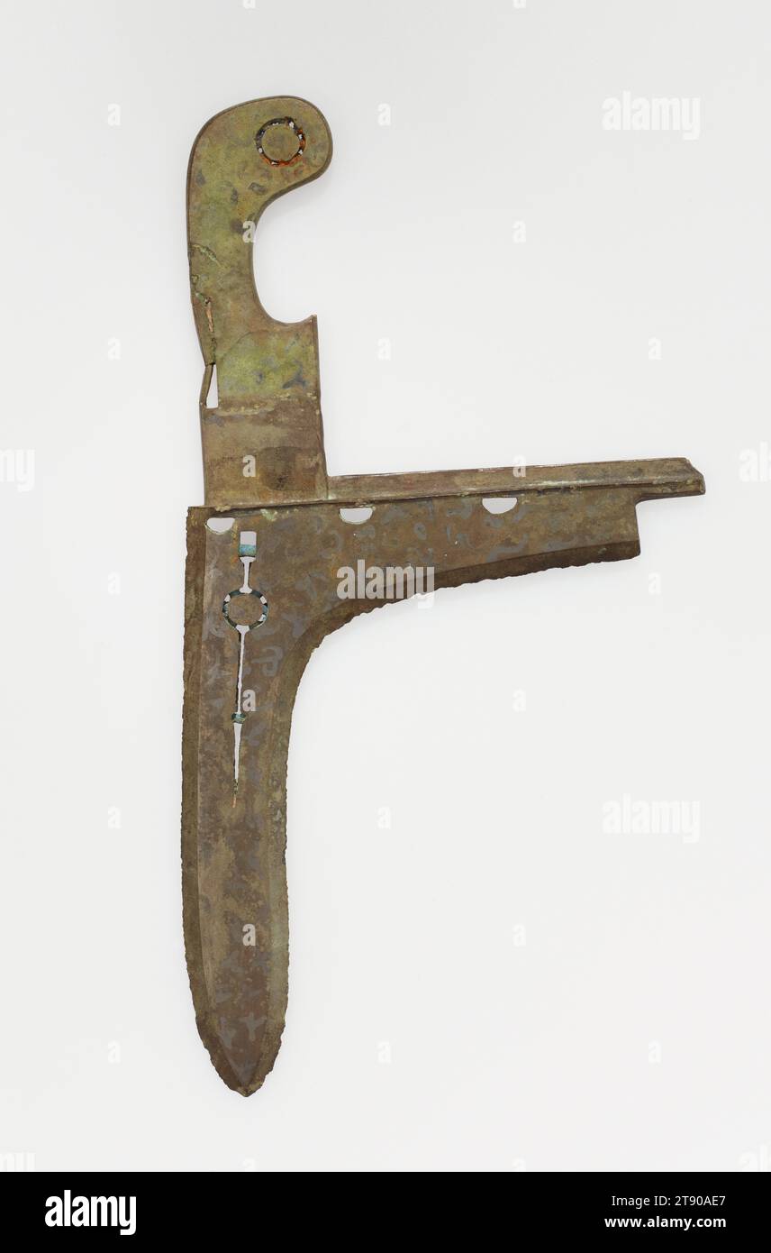 GE (Dagger-axe), 400-301 av. J.-C., 9 3/16 × 4 13/16 × 1/4 po., 0,7 lb. (23,4 × 12,3 × 0,6 cm, 0,3 kg), Bronze, Chine, 4e siècle av. J.-C. Banque D'Images