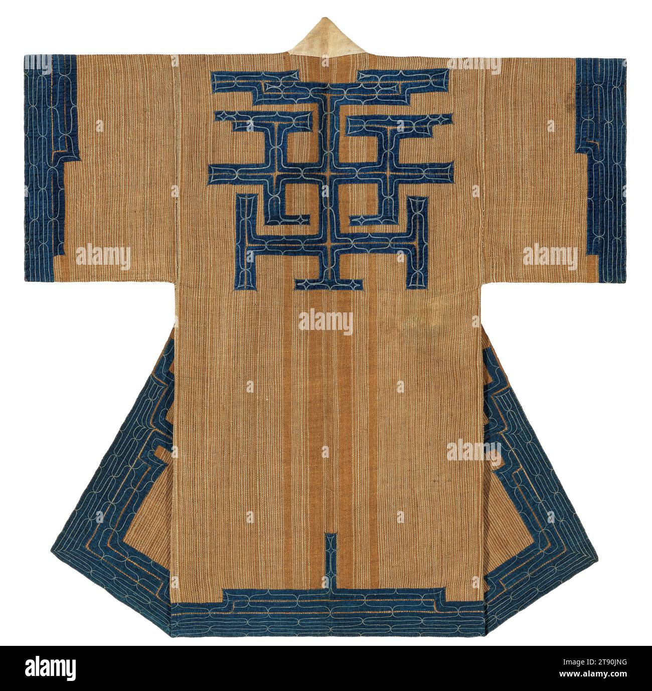 Robe Attush à rayures blanches, seconde moitié du 19e siècle, inconnu Sakhalin Ainu, 53 × 52 po. (134,62 × 132,08 cm) (total), tissu : fibre d'écorce d'orme avec bande de fibre d'ortie ; appliqué de coton et broderie, Russie, 19e siècle Banque D'Images