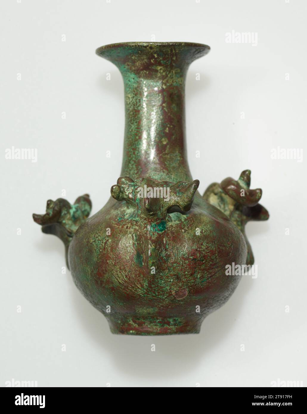 Vaisseau bactrien, c. 1800 BCE, 2 3/4 x 2 1/4 po. (7 x 5,72 cm), cuivre, Afghanistan, 19e-18e siècle avant notre ère Banque D'Images