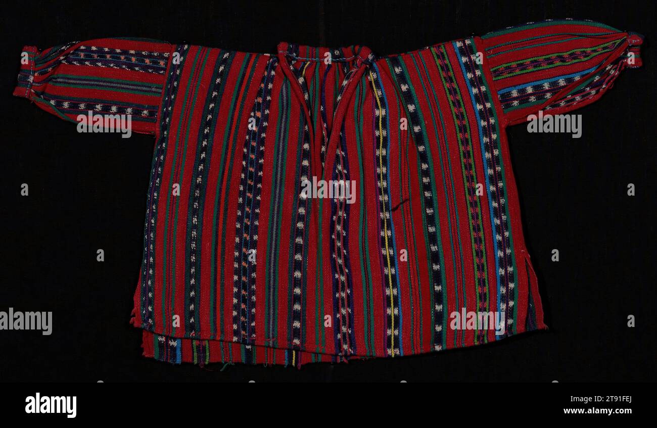 Chemise Saint, c. 1975-1980, 12 1/2 x 25 po. (31,75 x 63,5 cm) (cou à la taille), coton ; tissu tissé, ikat, Guatemala, 20e siècle Banque D'Images