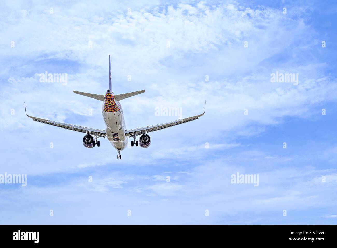 Barcelone, ​​Spain; 10 avril 2023: Avion Airbus A320 d'Air Cairo, atterrissage à l'aéroport Josep Tarradellas Barcelona-El Prat Banque D'Images