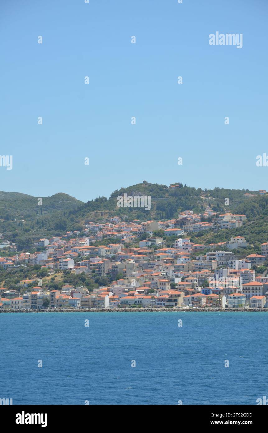 Grèce, Nord Égée, île de Samos la ville portuaire de Vathy et bâtiments néoclassiques Banque D'Images