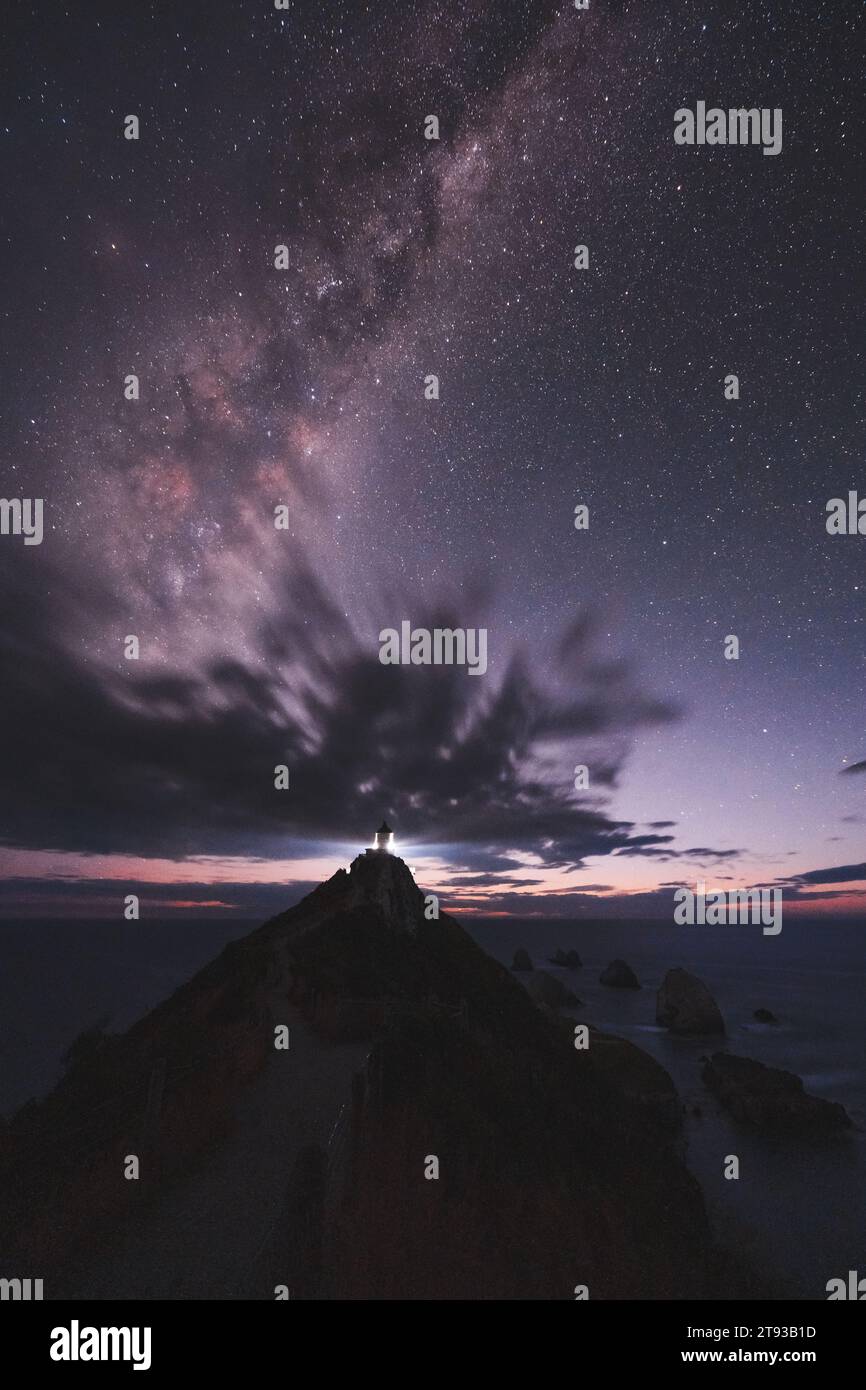 Une vue panoramique de Nugget point la nuit, Nouvelle-Zélande Banque D'Images