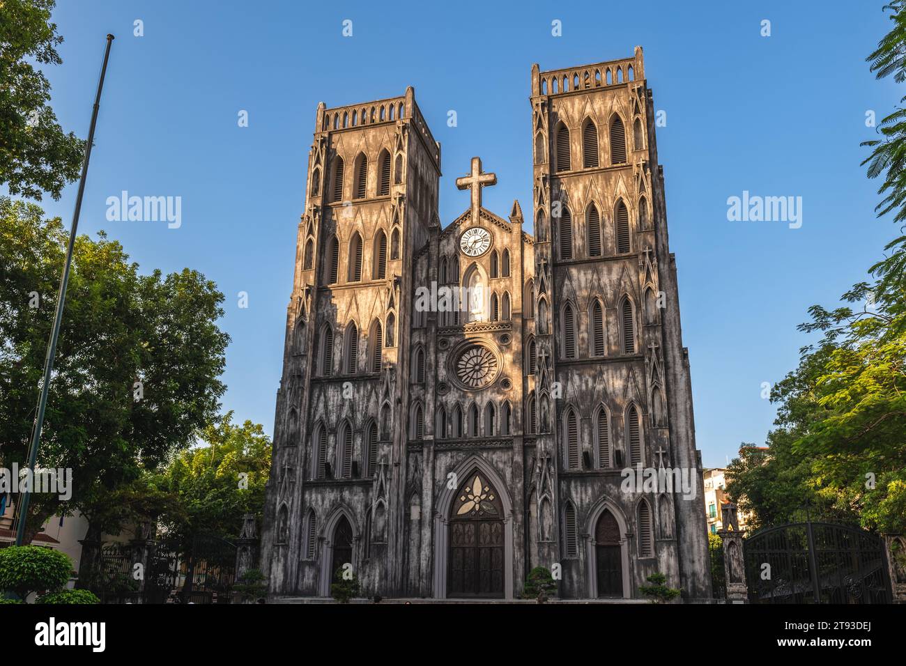 Cathédrale St Joseph sur la rue de l'église Nha Chung à Hanoi, Vietnam Banque D'Images