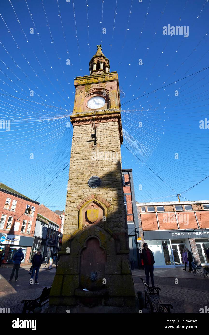 tour de l'horloge ormskirk sur le site de l'ancienne croix du marché dans le centre de la ville ormskirk, lancashire, angleterre, royaume-uni Banque D'Images