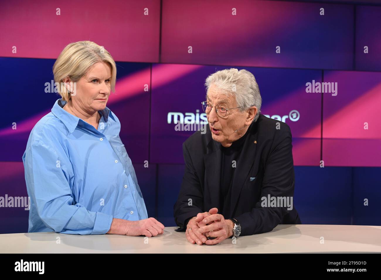 Journaliste Susanne Gaschke und Politiker Gerhart Baum zu Gast in der ARD Talkshow Maischberger *** journaliste Susanne Gaschke et politicien Gerhart Baum invités à l'ARD Talkshow Maischberger Credit : Imago/Alamy Live News Banque D'Images