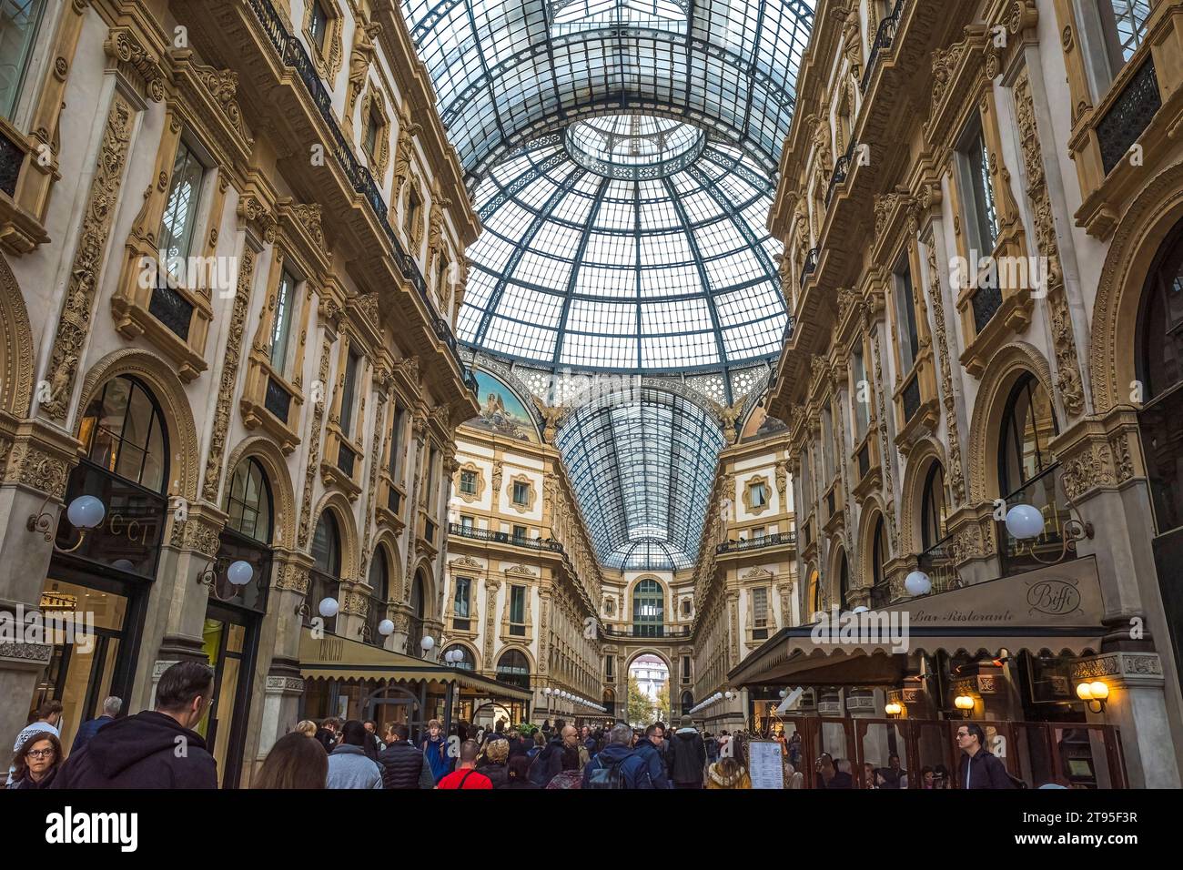 Galleria Vittorio Emanuele II dans toute sa splendeur Banque D'Images