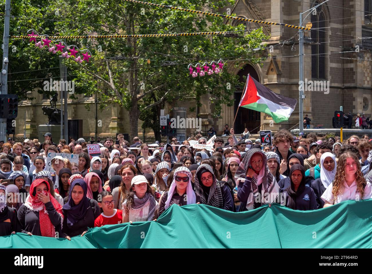 Des élèves se rassemblent pour soutenir la Palestine à Melbourne, Victoria, Australie Banque D'Images