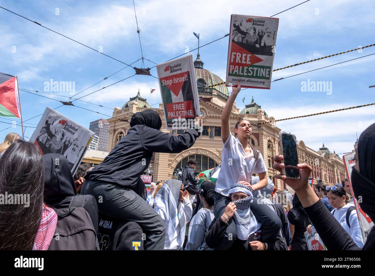 Des élèves se rassemblent pour soutenir la Palestine à Melbourne, Victoria, Australie Banque D'Images