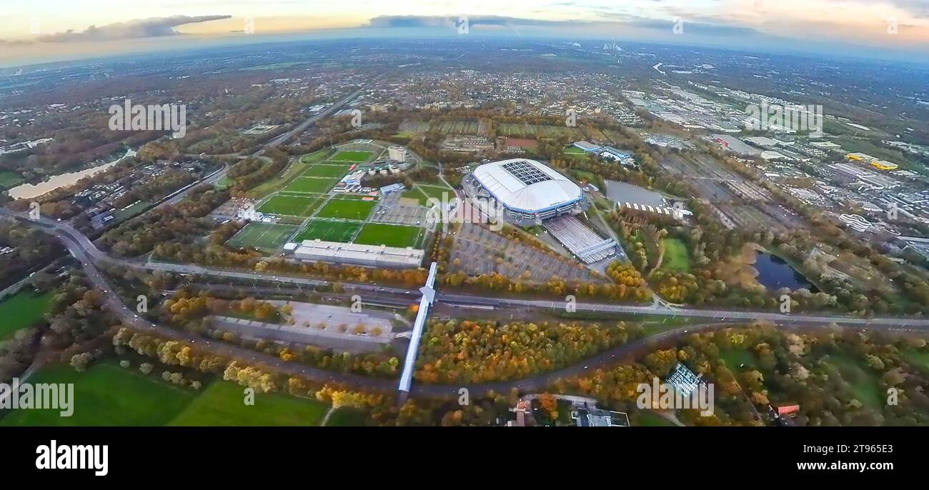 Luftbild, Bundesligastadion Veltins-Arena des FC Schalke 04, auch Arena AufSchalke Fußballstadion, Berger Feld mit Trainingsplätzen und Hotelanlagen an der Autoban A2, Erdkugel, Fisheye Aufnahme, Fischaugen Aufnahme, 360 Grad Aufnahme, petit monde, petite planète, fisheye Bild, Erle, Gelsenkirchen, Ruhrgebiet, Nordrhein-Westfalen, Deutschland ACHTUNGxMINDESTHONORARx60xEURO *** vue aérienne, stade Bundesliga Veltins Arena of FC Schalke 04, également Arena AufSchalke stade de football, Berger Feld avec terrains d'entraînement et installations hôtelières sur l'autoroute A2, globe, image fisheye, image fisheye, 360 degr Banque D'Images