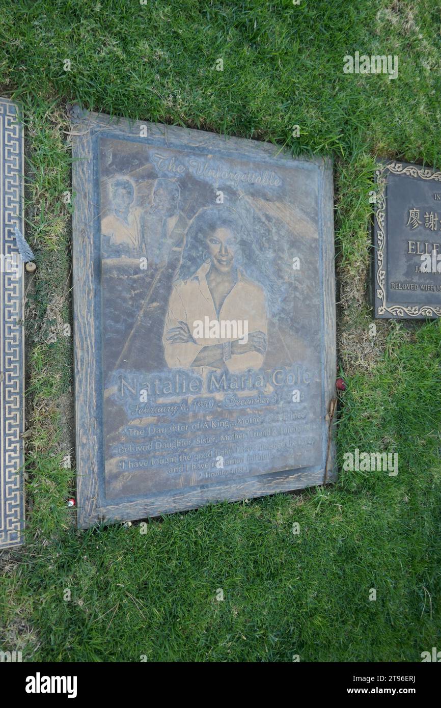 Glendale, Californie, États-Unis 21 novembre 2023 la chanteuse Natalie Cole tombe dans le jardin d'honneur à la Cour de la liberté au Forest Lawn Memorial Park le 21 novembre 2023 à Glendale, Californie, États-Unis. Photo de Barry King/Alamy stock photo Banque D'Images