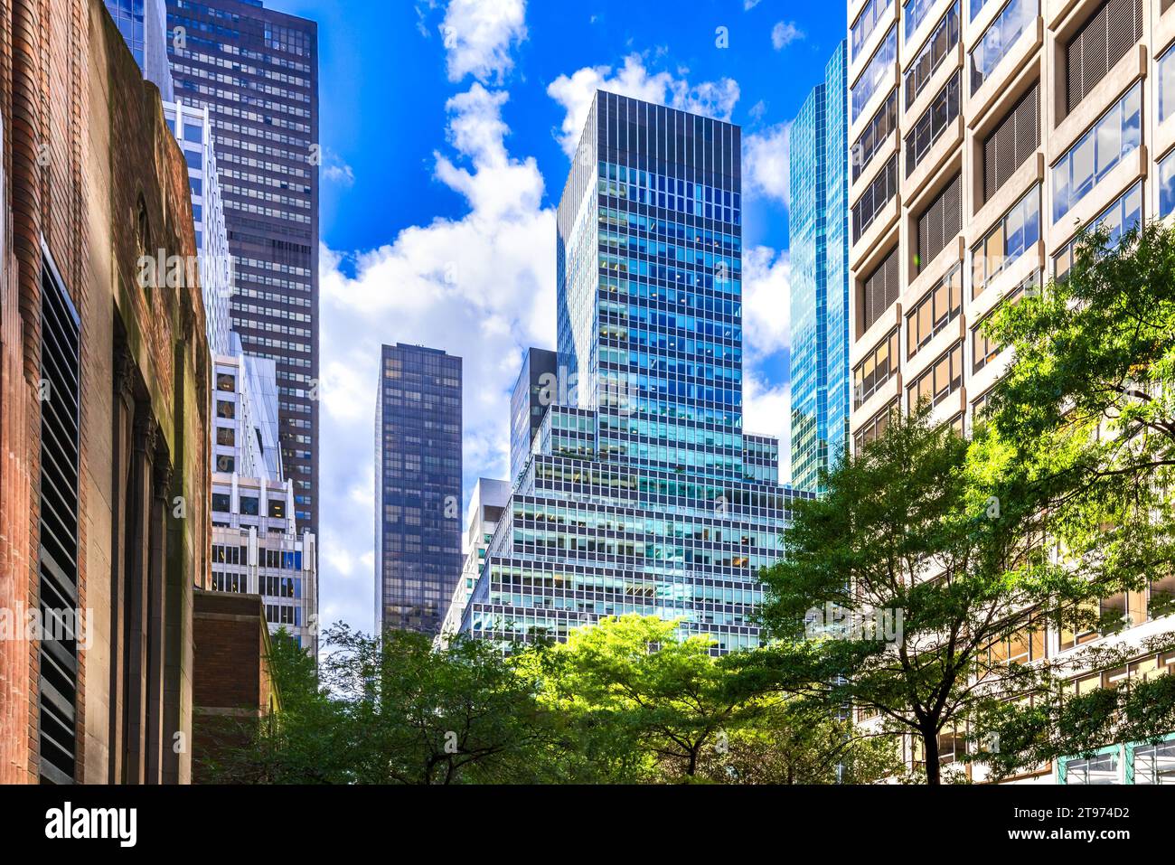 New York, États-Unis. Célèbre Park Avenue et gratte-ciel à Manhattan, New York City aux États-Unis d'Amérique. Banque D'Images