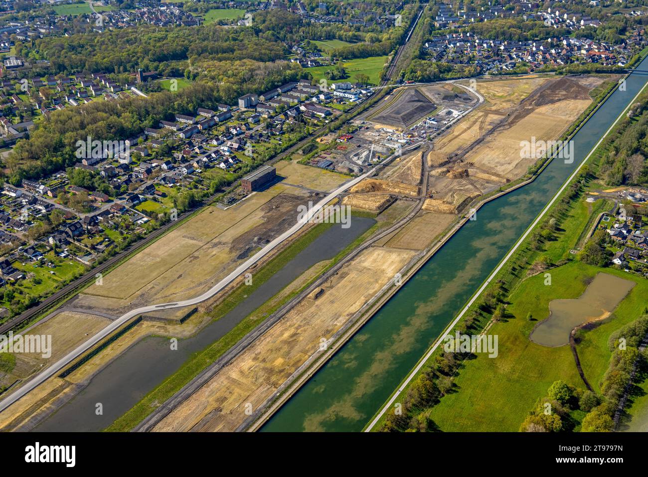 Vue aérienne, Wasserstadt Aden, zone de construction du quartier urbain prévu sur le site de l'ancienne mine Haus Aden, site de construction, Weddinghof Banque D'Images