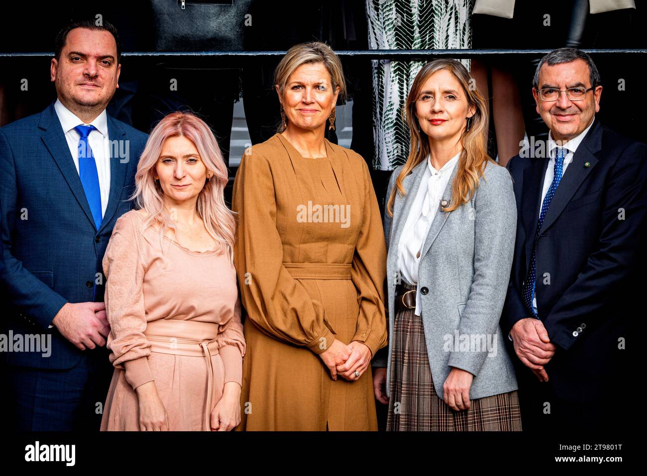 La Haye, pays-Bas. 23 novembre 2023. LA HAYE, PAYS-BAS - NOVEMBRE 23 : la reine Maxima des pays-Bas participe à une réunion du programme de circonscription du ministère des Finances sur l'éducation financière et la santé financière à la Maison Johan de Witt le 23 novembre 2023 à la Haye, pays-Bas. Crédit : Patrick van Katwijk/dpa/Alamy Live News Banque D'Images