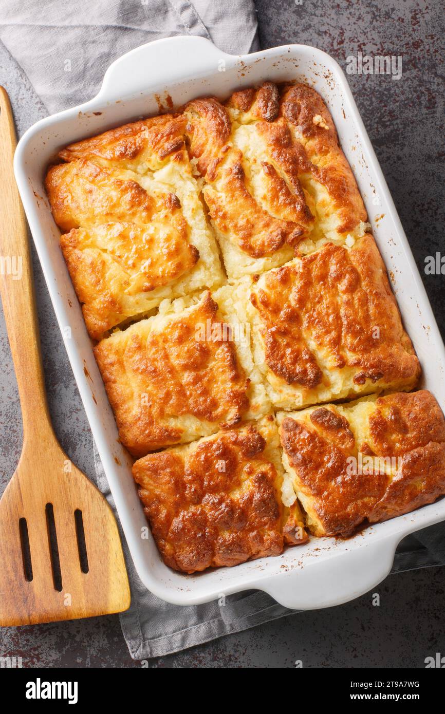 Butter Swim biscuits sont des biscuits au babeurre qui sont trempés dans du beurre pour un biscuit qui a une croûte croustillante avec un CLO doux et moelleux à l'intérieur Banque D'Images