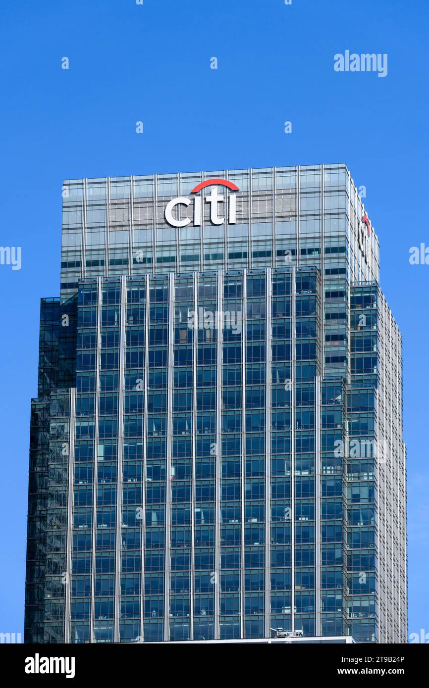 La tour Citigroup située au 25 Canada Square, Canary Wharf, est un gratte-ciel de 45 étages conçu par César Pelli & Associates Architects et sert de Citigroup Banque D'Images