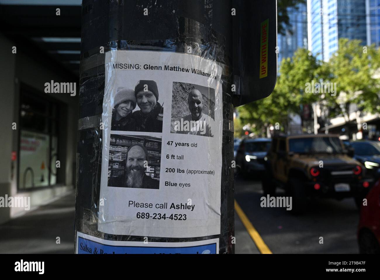 Seattle, WA, USA - 3 août 2023 : annonces de personnes disparues dans le centre-ville de Seattle. Banque D'Images