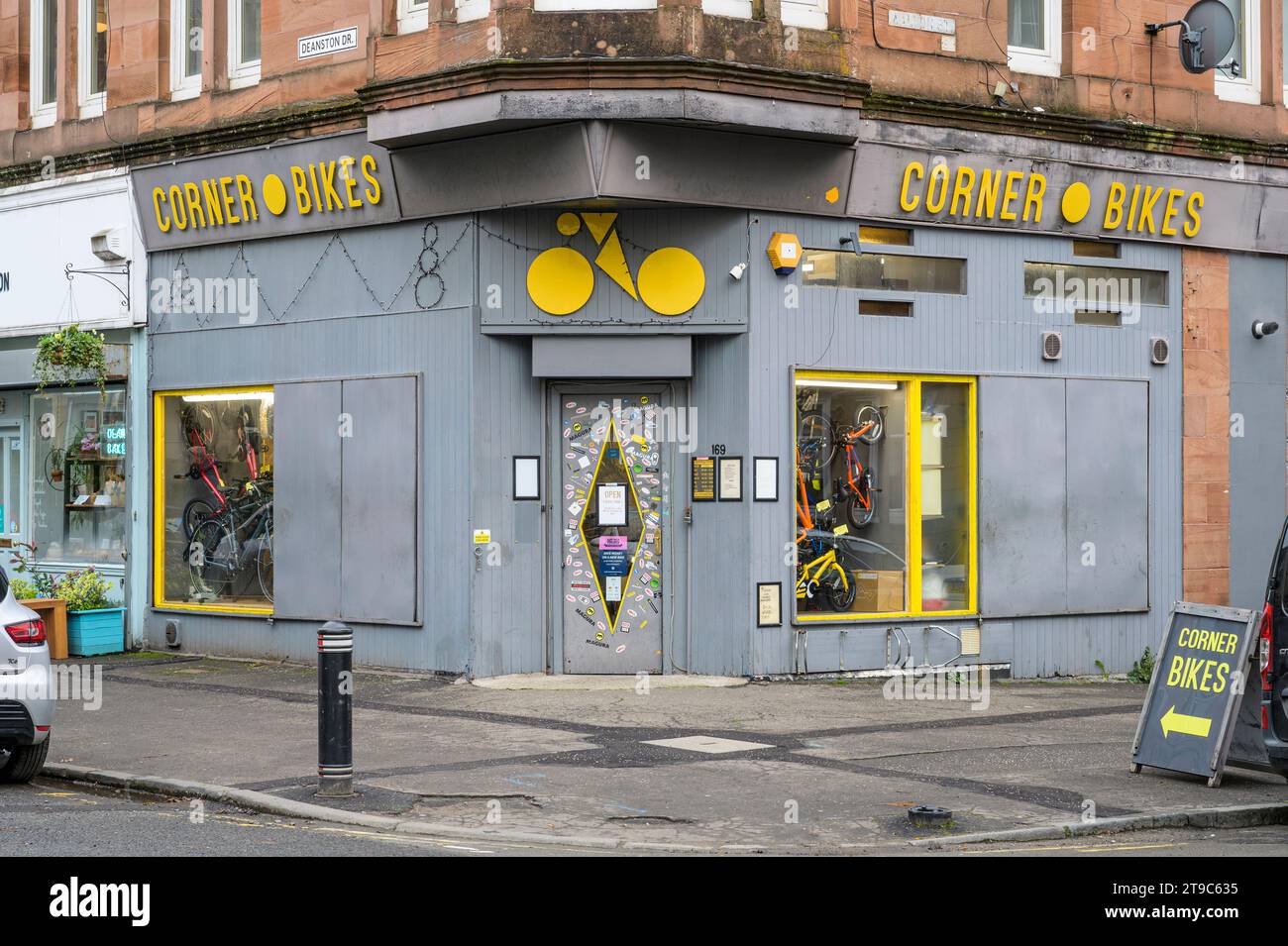 Corner Bikes Shop, Deanston Drive, Shawlands, Glasgow, Écosse, Royaume-Uni, Europe Banque D'Images