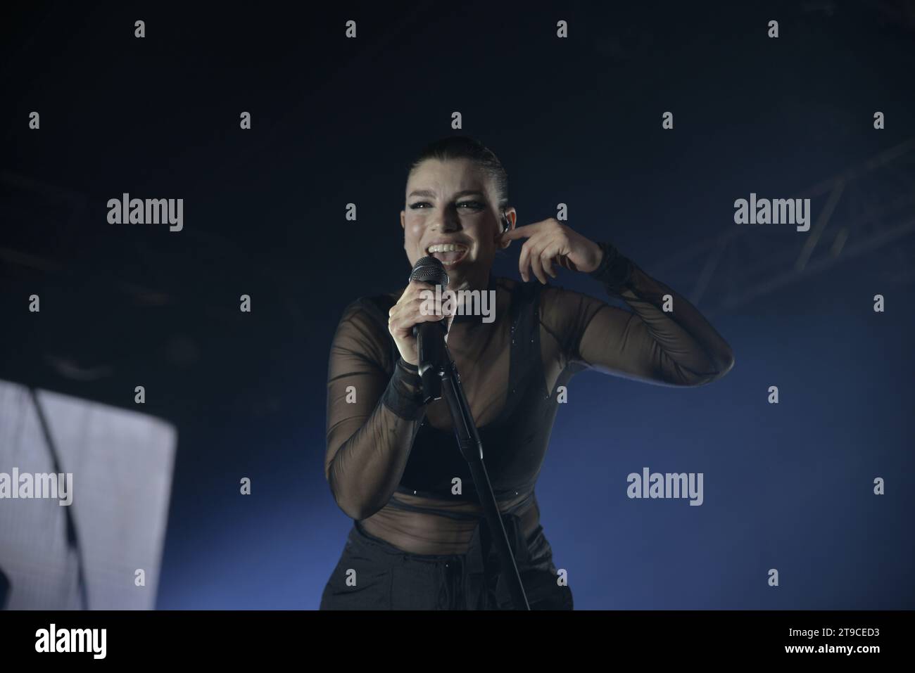 Padoue, Italie. 23 novembre 2023 : Emma Marrone se produit en direct au Hall de Padoue, en Italie, pour sa tournée souvenir in Da Club Banque D'Images