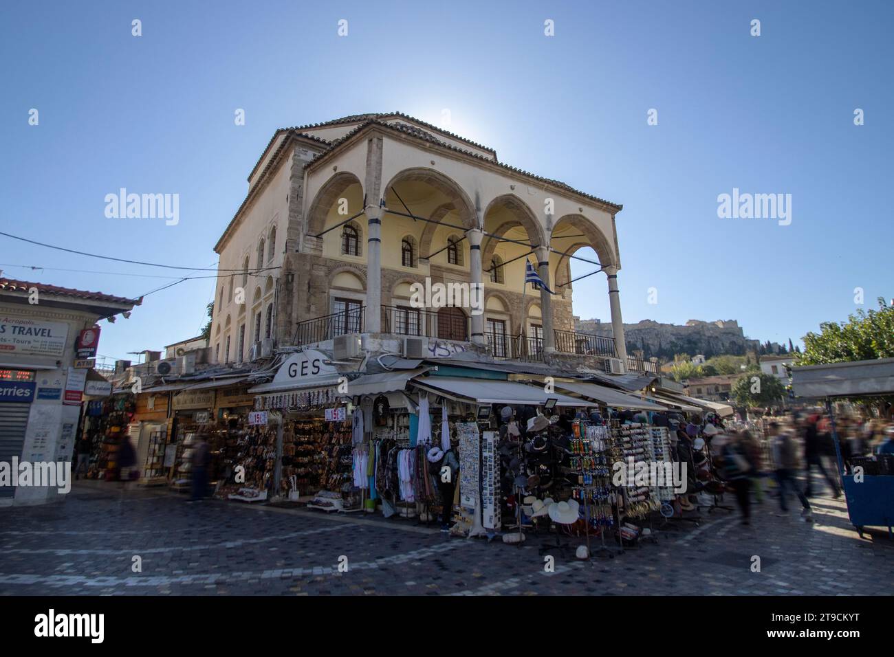 Mosquée Tzistarakis surplombant la place Monastiraki à Athènes, Grèce Banque D'Images