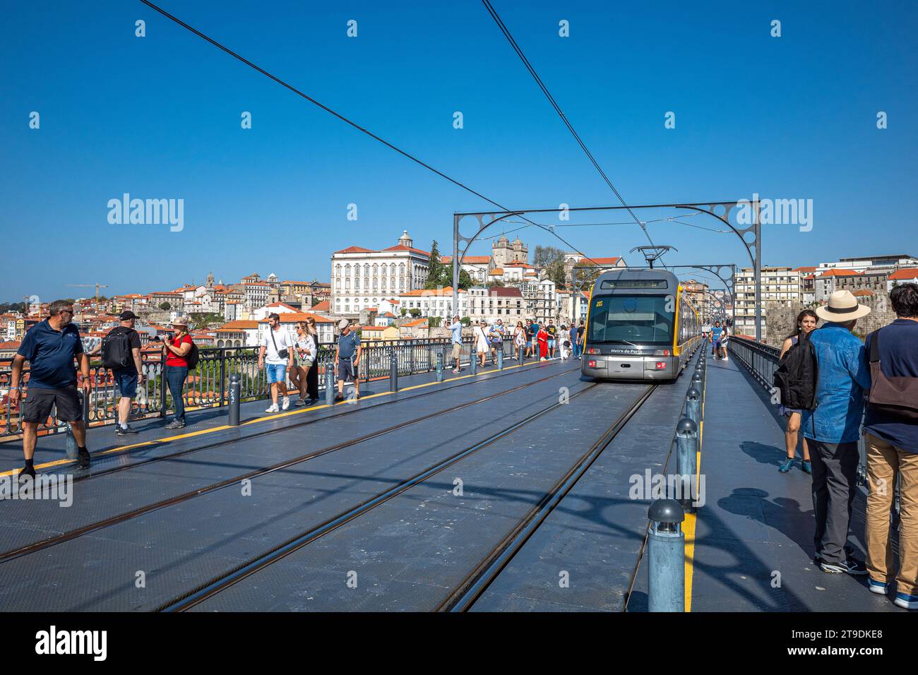Porto ou Porto, Portugal Paysage urbain vieille ville avec pont Banque D'Images