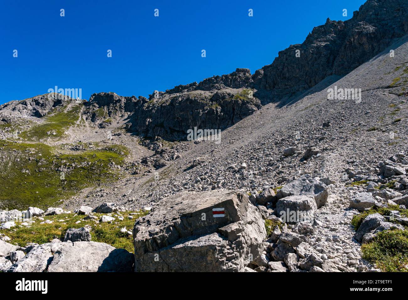 Visite de montagne difficile via la via ferrata de Mindelheim depuis Mittelberg Kleinwalsertal dans les Alpes Allgau Banque D'Images