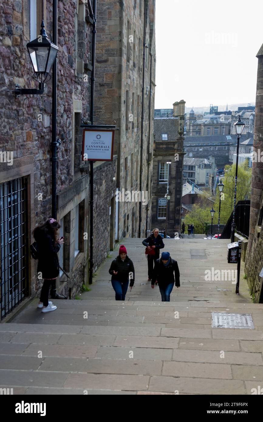Édimbourg, Écosse, Royaume-Uni. 19 avril 2023. ROYAUME-UNI. Le Royal Mile, Édimbourg. Banque D'Images