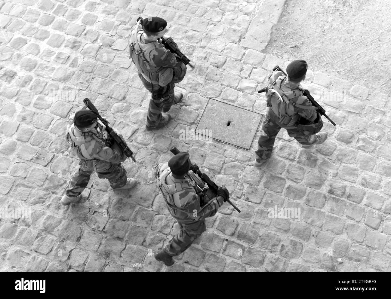 Paris, France - 2 septembre 2019 : une patrouille militaire dans le centre de Paris. Banque D'Images