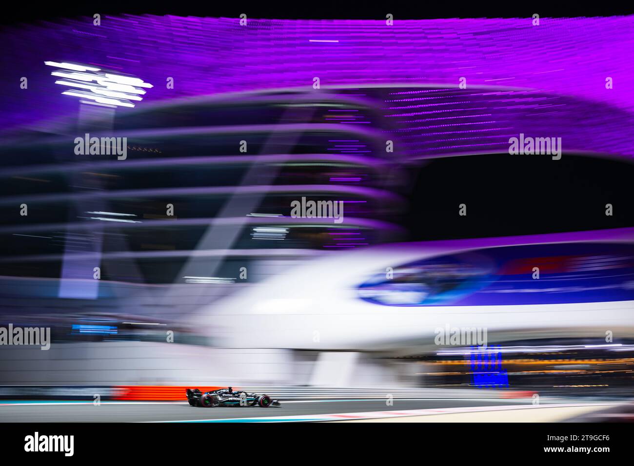 ABU DHABI, ÉMIRATS ARABES UNIS. 25 NOVEMBRE 2023. GEROGE RUSSEL (MERCEDES). AHMAD ALSHEHAB/Alamy Live News Banque D'Images