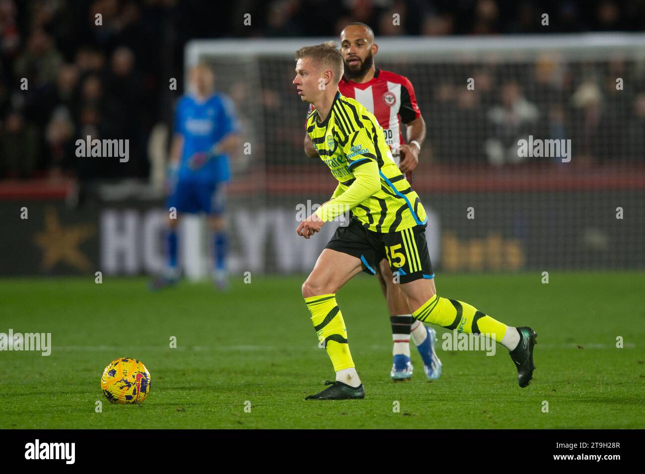 25 novembre 2023 ; Gtech Community Stadium, Brentford, Londres, Angleterre; premier League football, Brentford contre Arsenal ; Oleksandr Zinchenko d'Arsenal Banque D'Images