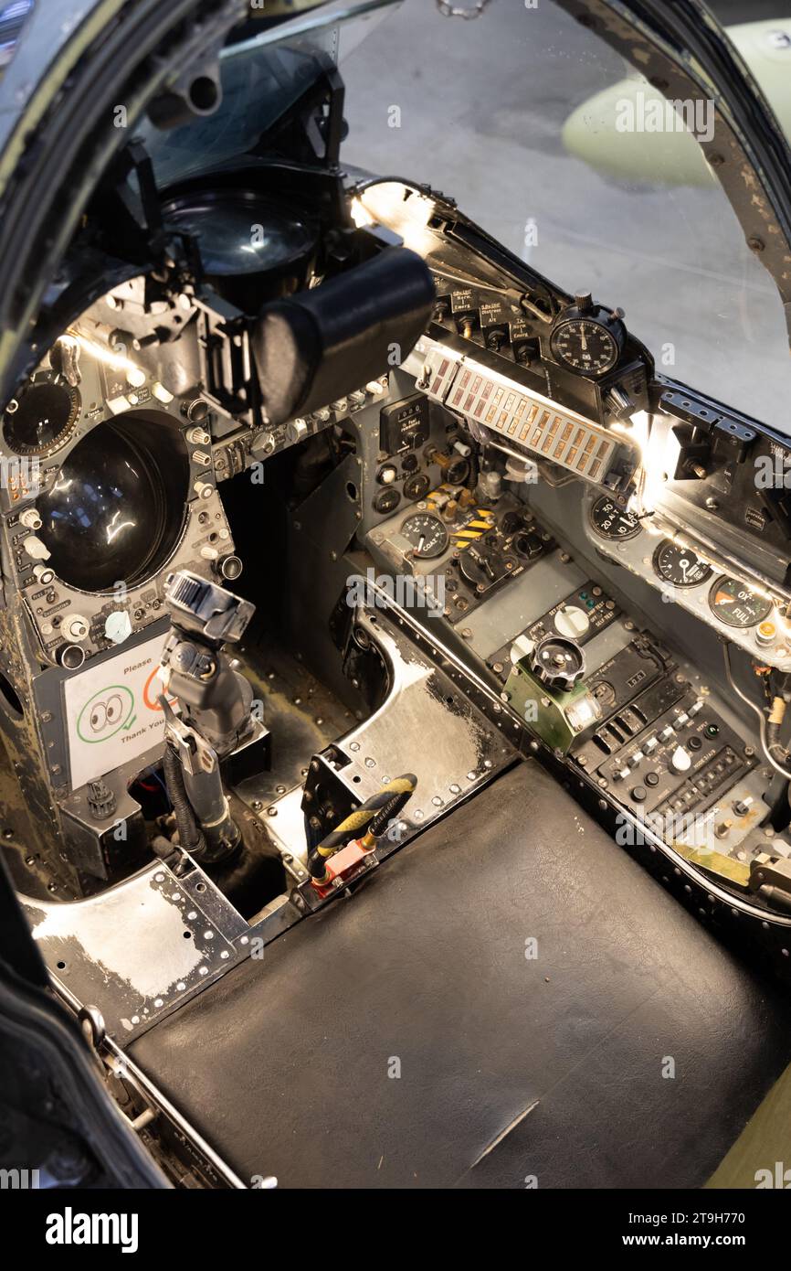 Hawker Siddeley Harrier cockpit exposé au Brooklands Museum, Weybridge, Surrey, Royaume-Uni Banque D'Images