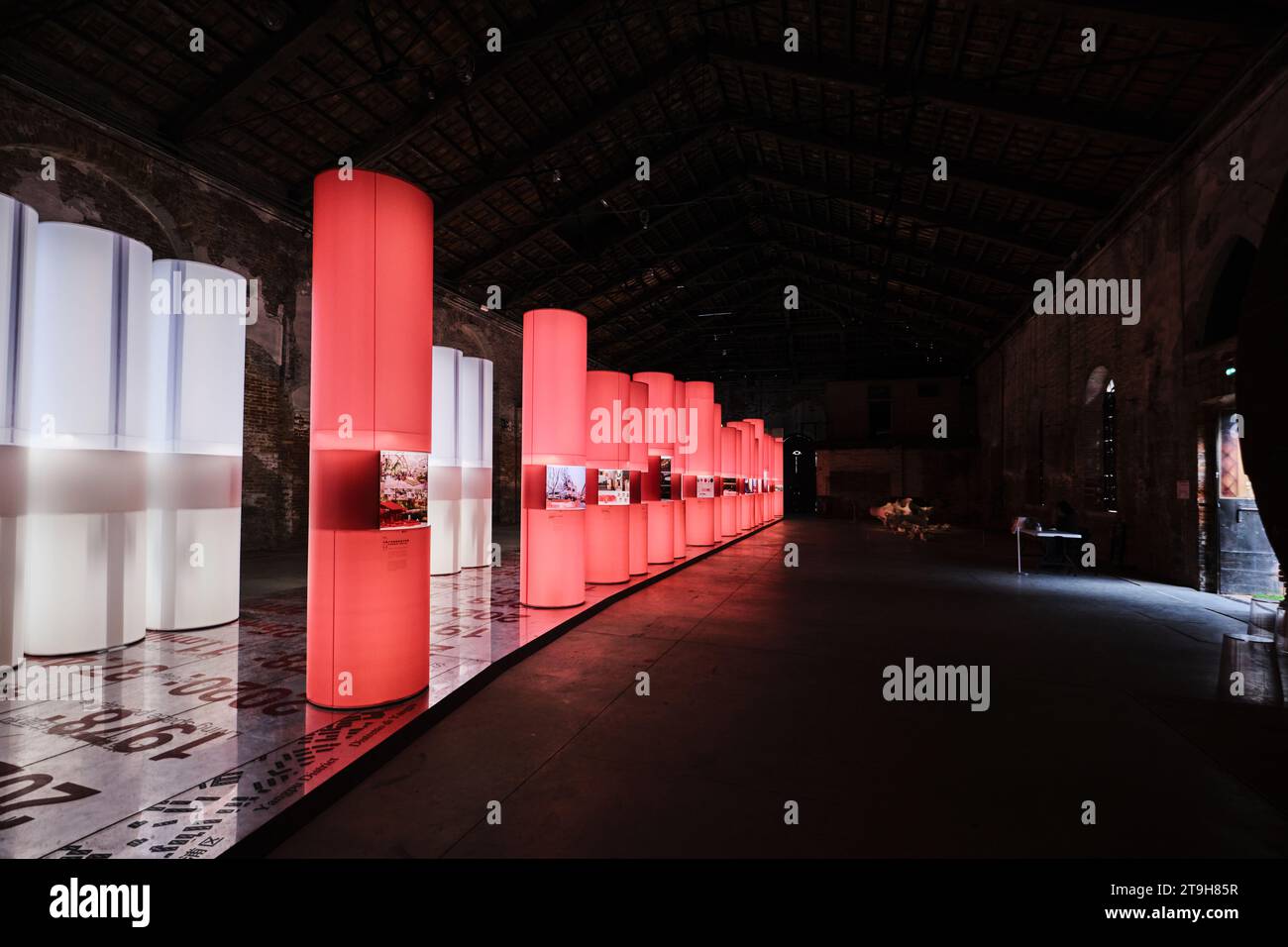 Venise, Italie - novembre 9 2023 : pavillon chinois, Arsenale, Biennale d'architecture de Venise 2023 Banque D'Images