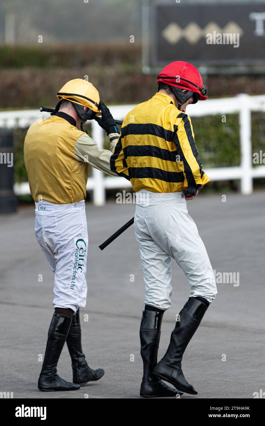 Chester Williams et Sean Houlihan sortent de la salle de pesée Banque D'Images