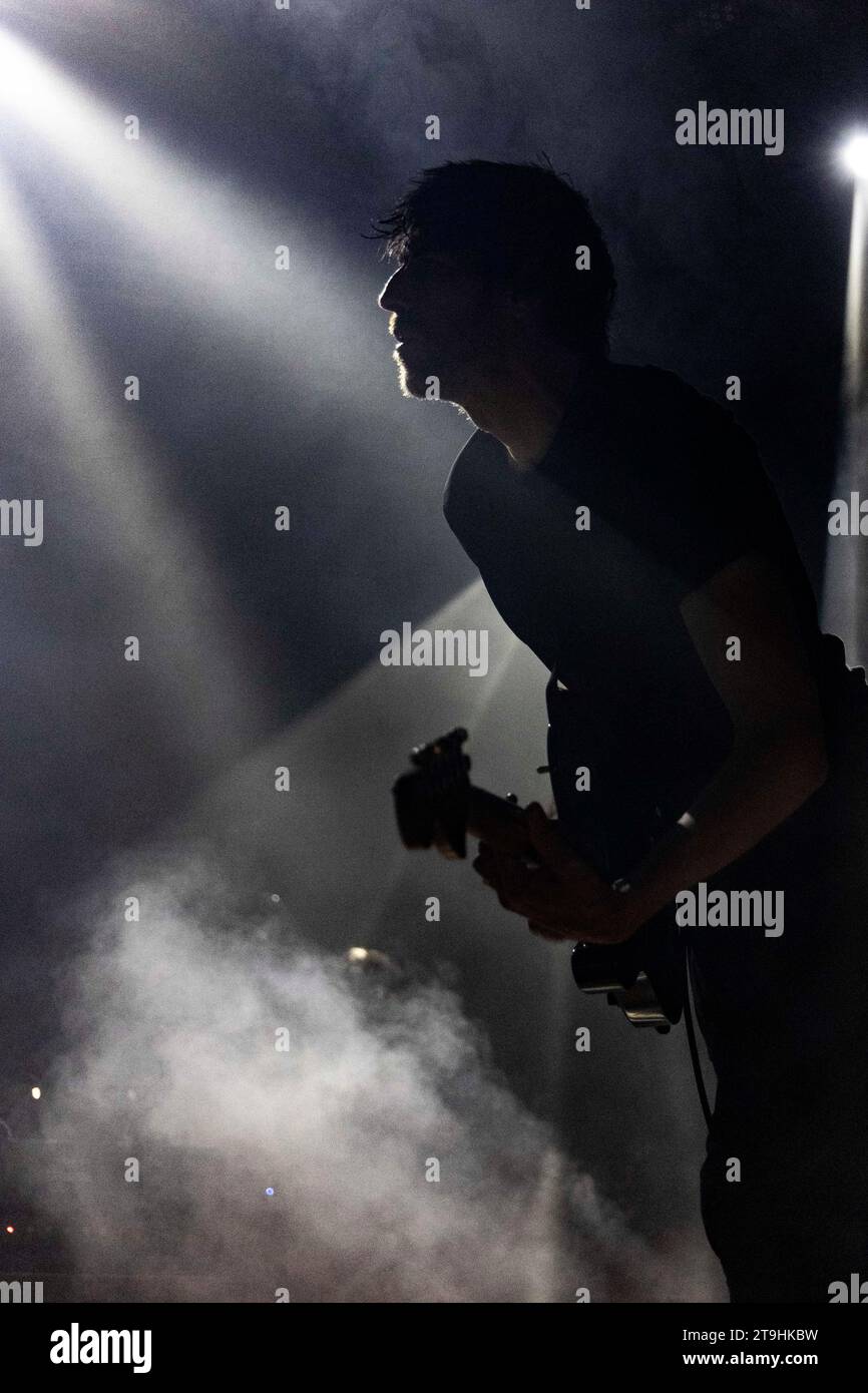 Milan, Italie. 07 novembre 2023. David Penney de Archive se produit au Live Music Club de Milan, en Italie, le 7 novembre 2023. (Photo de Roberto Finizio/NurPhoto) crédit : NurPhoto SRL/Alamy Live News Banque D'Images