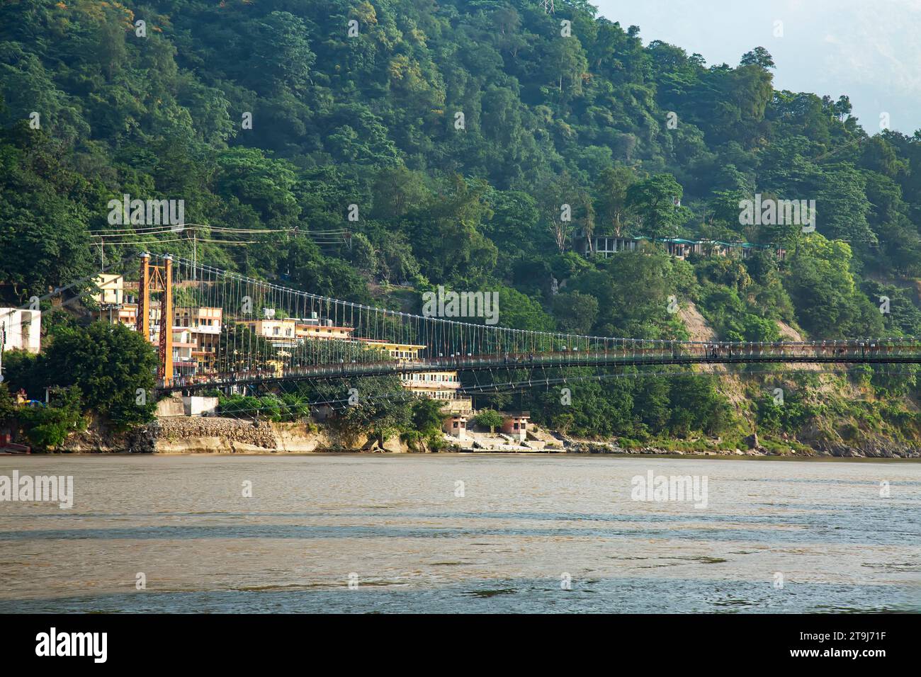 Pont RAM Jula sur le Gange à rishikesh, Banque D'Images