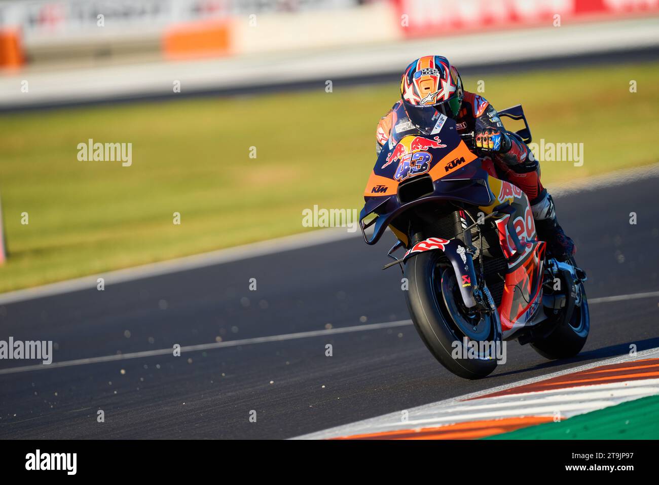 Jack Miller de l'Australie et Red Bull KTM Factory Racing montent lors de la séance d'essais du MotoGP Gran Premio Motul de la Comunitat Valenciana Banque D'Images